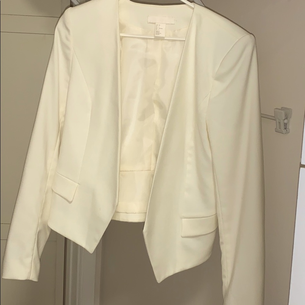 H&M Women’s Cropped Blazer